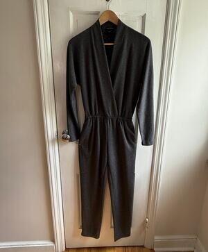 Club Monaco Long Sleeve Surplice Jumpsuit - Charcoal Grey - Size 00 - EUC